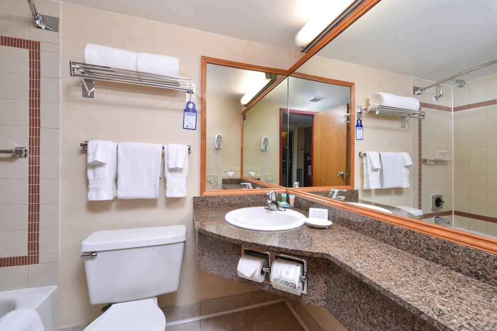 Best Western Plus Downtown Tacoma photo 49