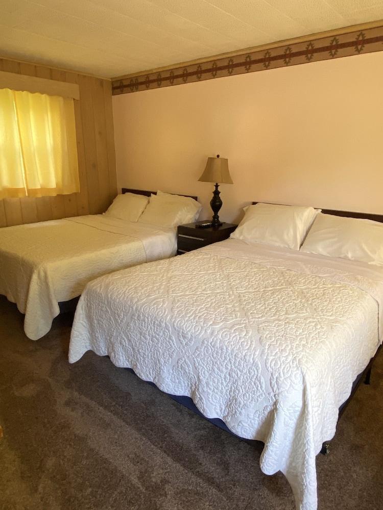 Royal Motel photo 5