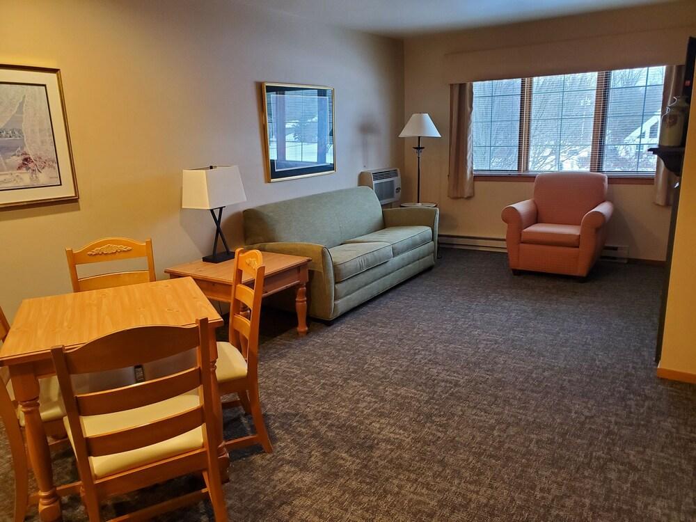 Homestead Suites photo 15