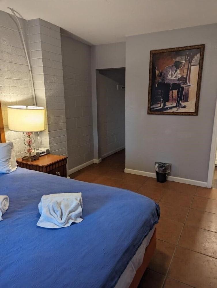 Ingles Motel photo 4