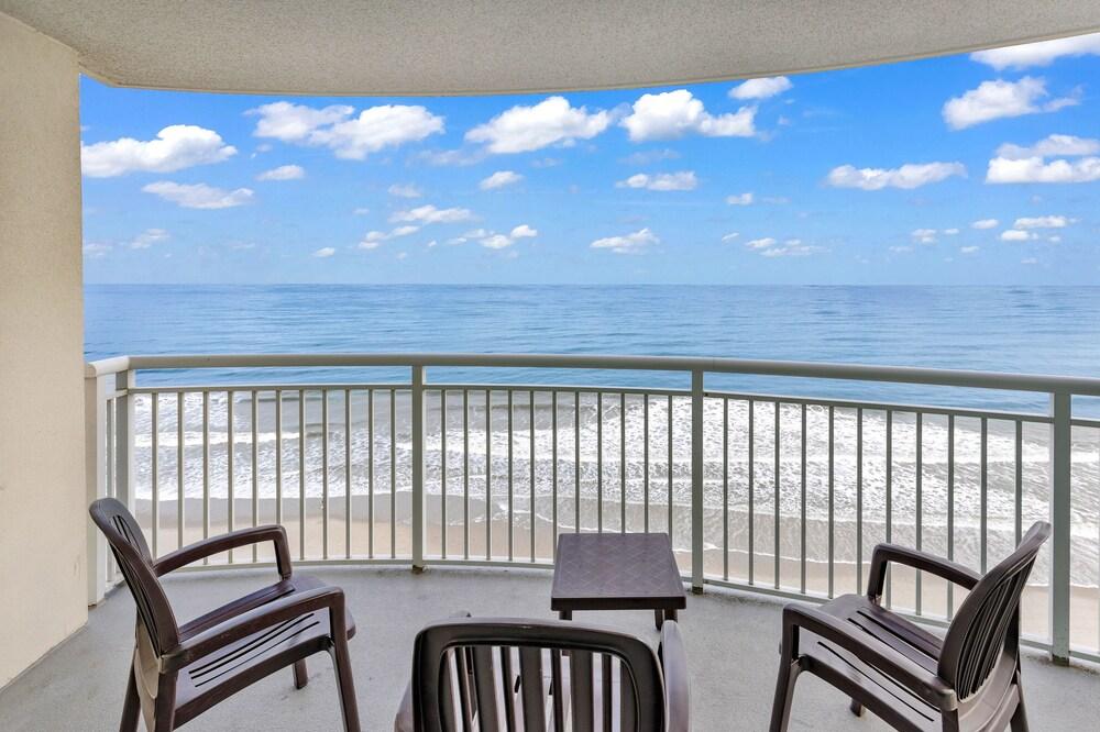 Sandy Beach Oceanfront Resort photo 27