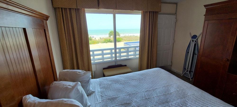 Twilight Surf Hotel Ocean Front photo 6
