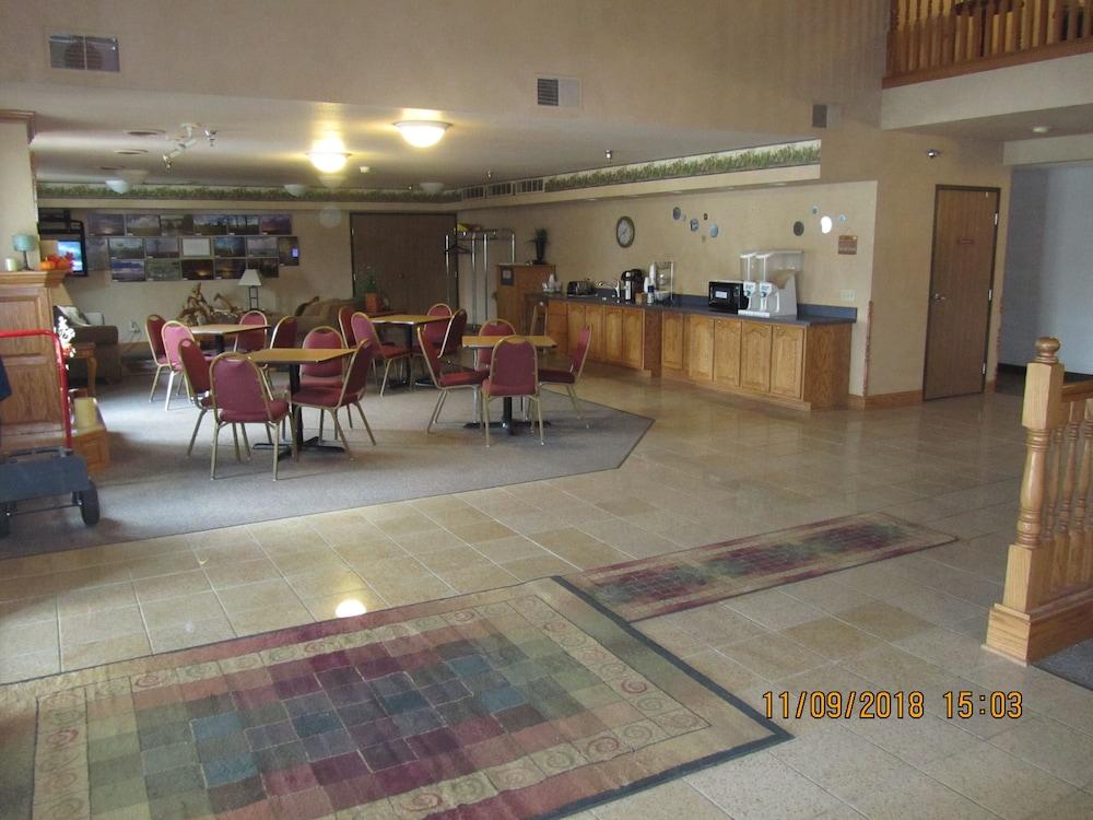 Park View Inn & Suites and Conference Center photo 2