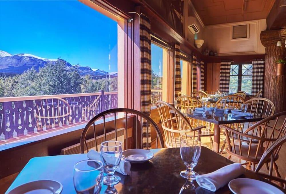 Glacier Park Lodge photo 12