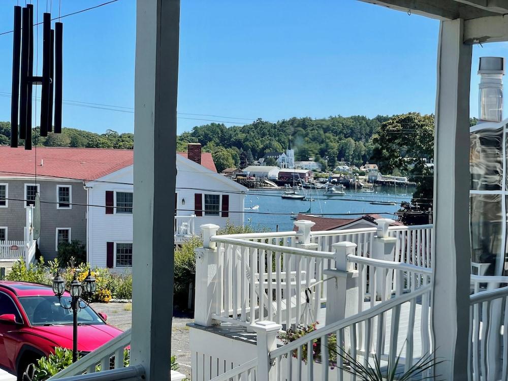 Admirals Quarters Inn photo 82