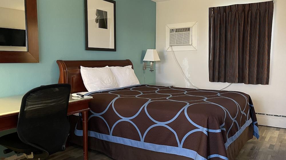 Rodeway Inn Pittsfield photo 8