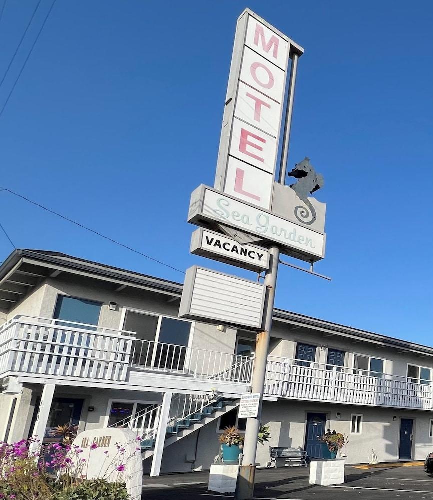 Sea Garden Inn photo 23