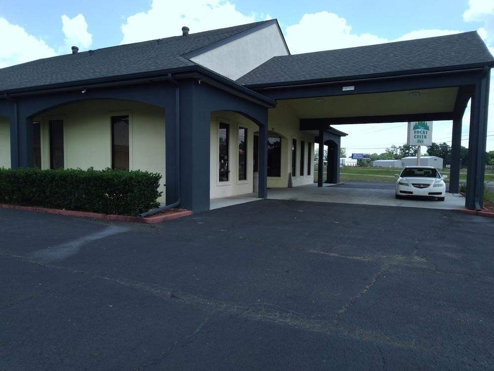 Rocky Creek Inn photo 1