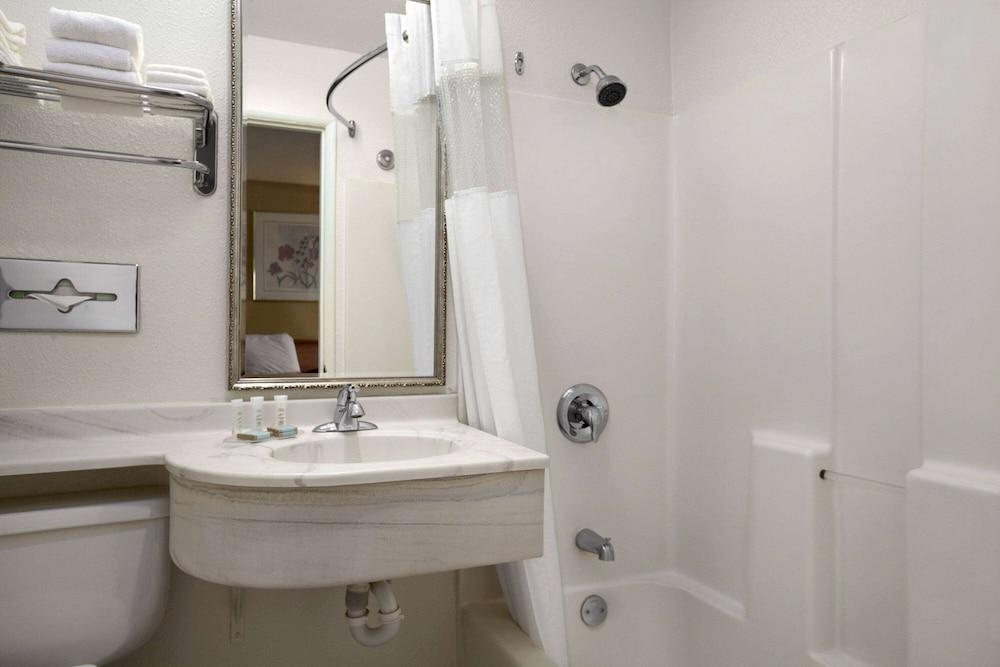 Travelodge by Wyndham Pendleton OR photo 12