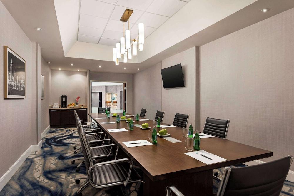 Embassy Suites by Hilton Kansas City Overland Park photo 54