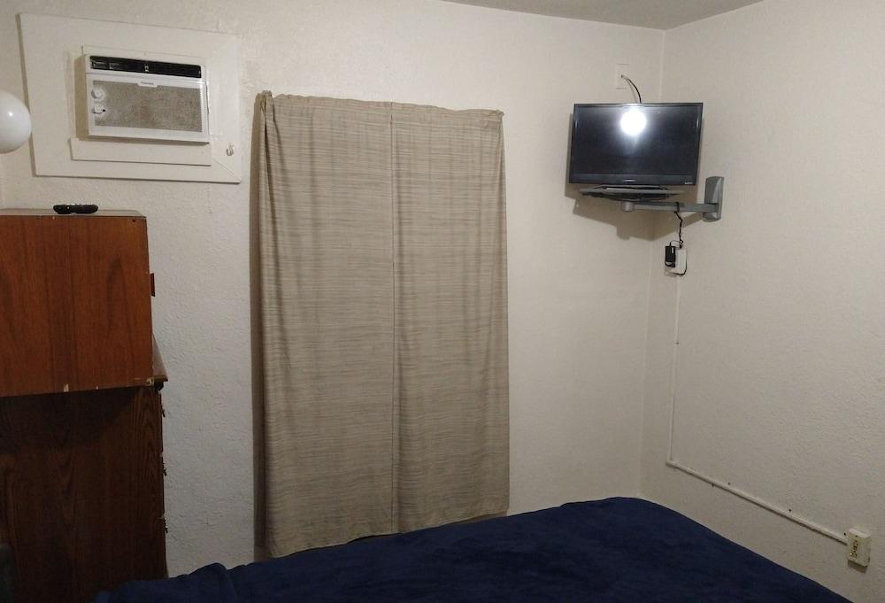 EL Amigo Motel photo 2