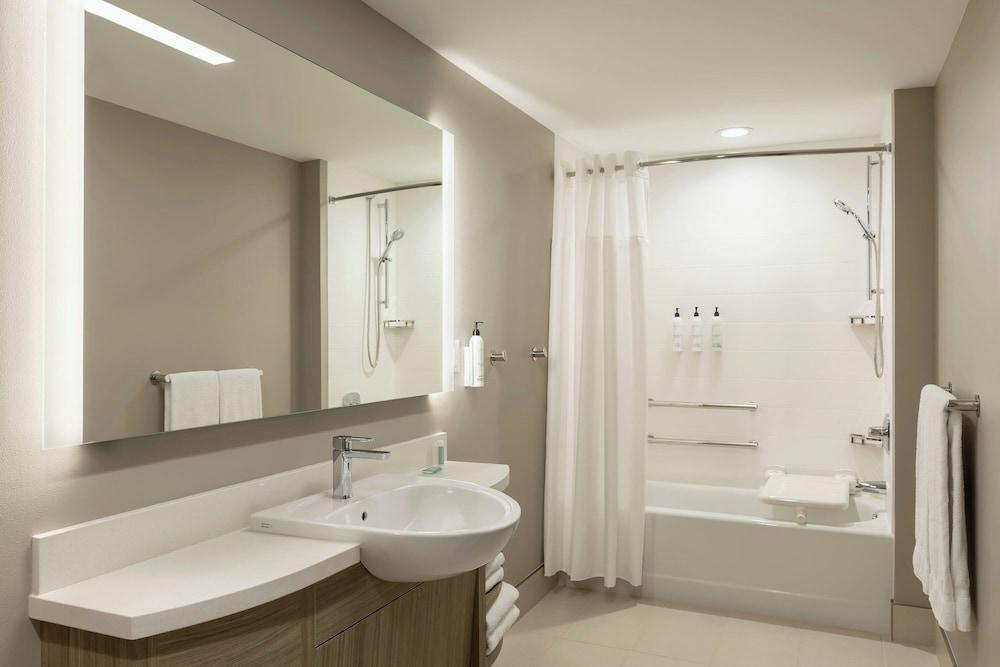Springhill Suites By Marriott Fargo photo 29
