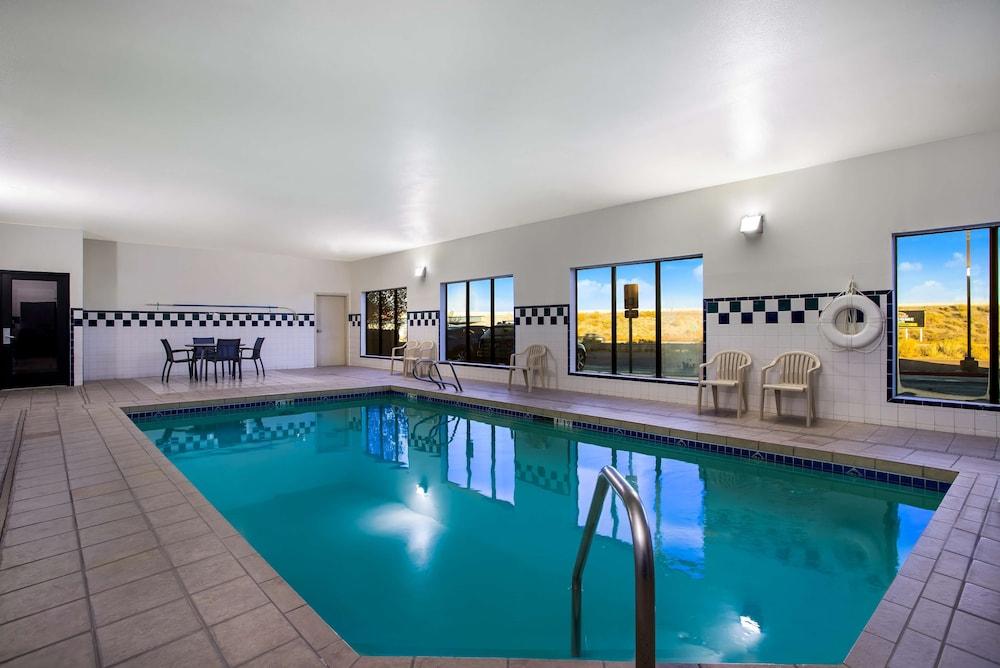 Best Western Gallup West photo 27