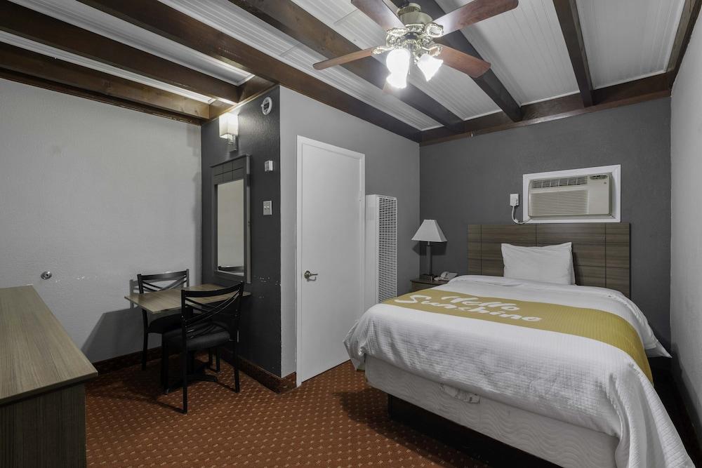Budget Lodge Ruidoso photo 39
