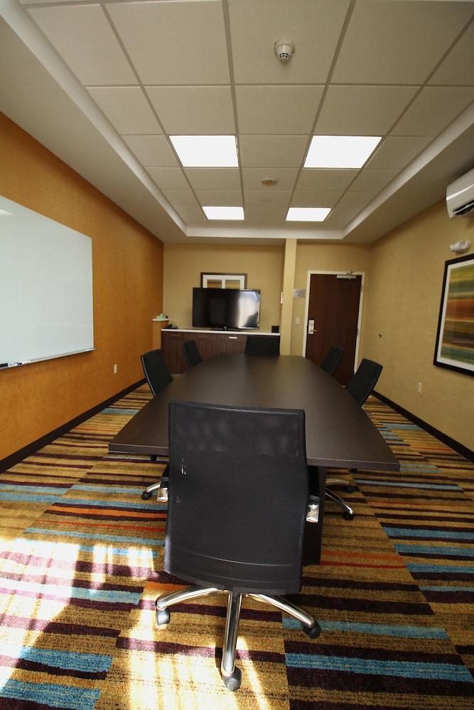 Fairfield Inn & Suites by Marriott London photo 30