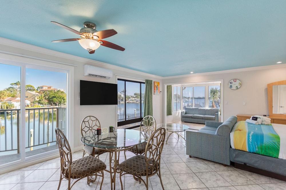 Bayview Plaza Waterfront Resort photo 50