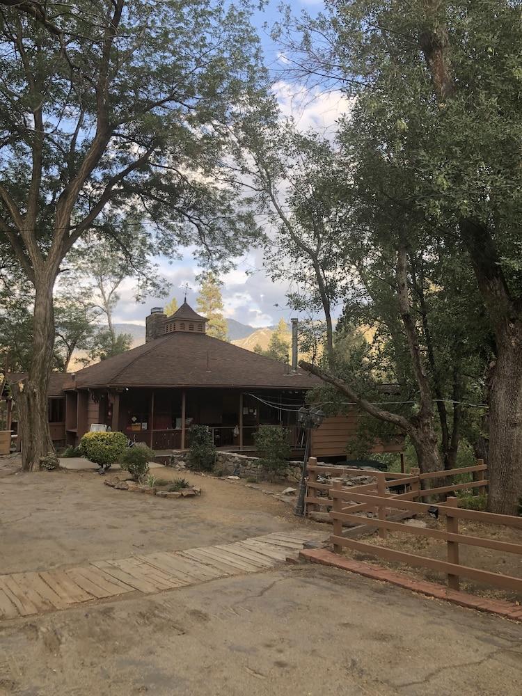 Quiet Mind Lodge Retreat & Spa  Sequoias photo 48