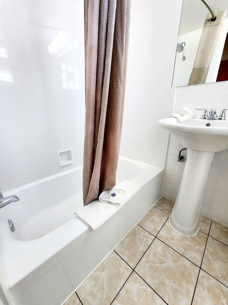 Motel 6 Canon City, CO photo 33