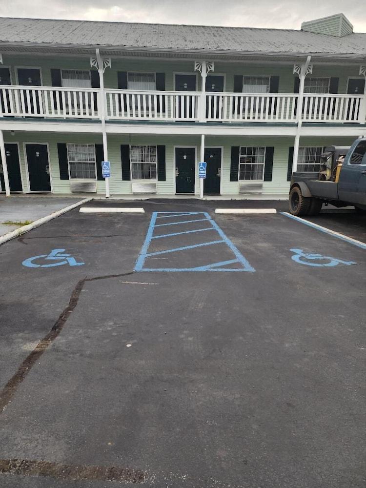 Key West Inn - Clanton photo 17
