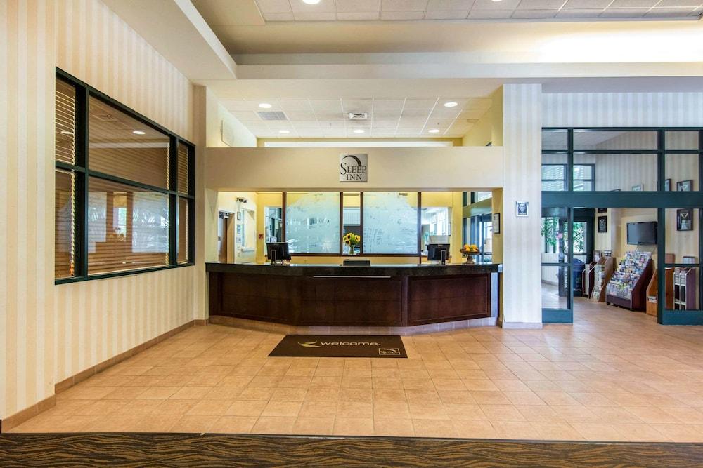 Sleep Inn Lake Wright - Norfolk Airport photo 6