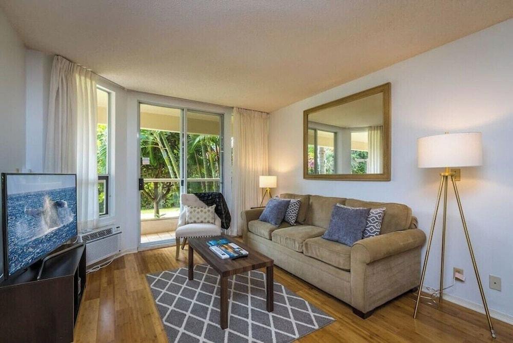 Signature Residences at Maui Banyan photo 27