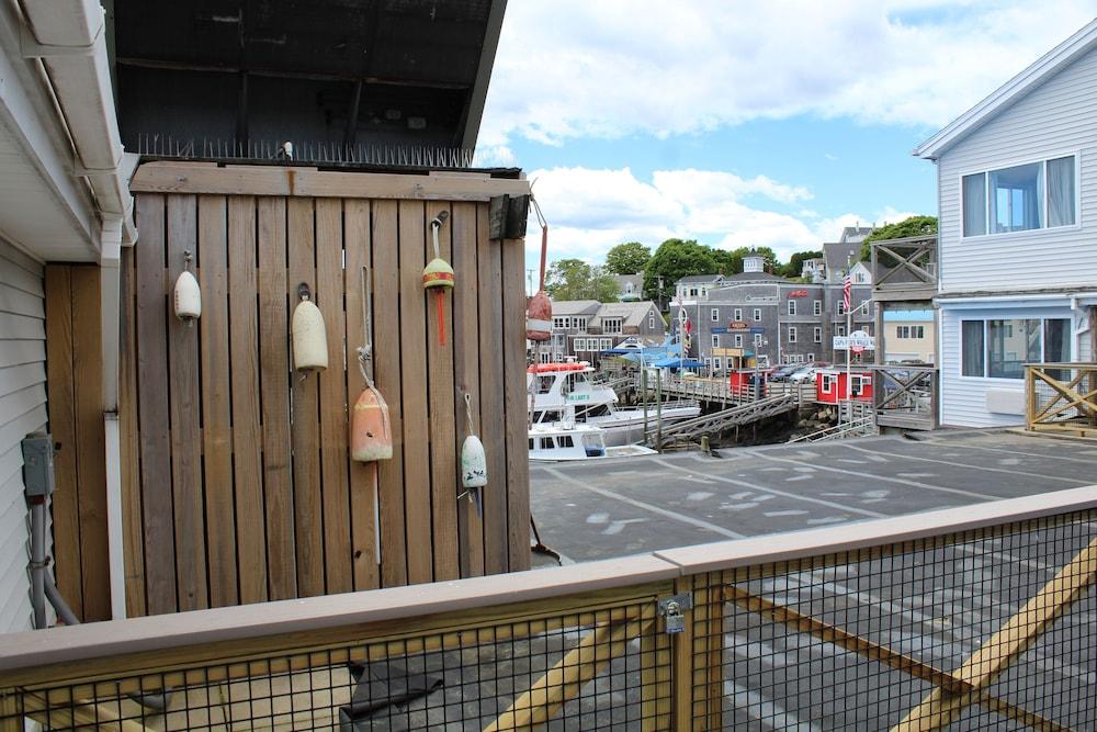 Fishermans Wharf Inn photo 18