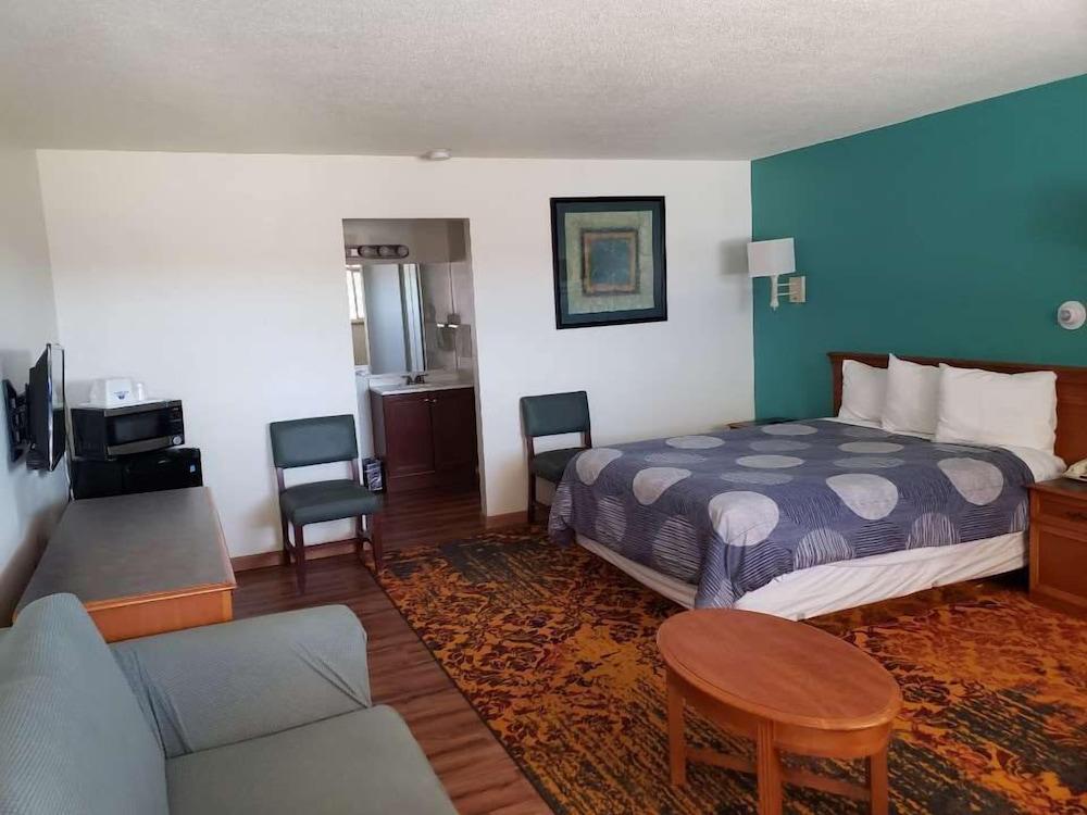 Americas Best Value Inn Greeley Evans photo 3