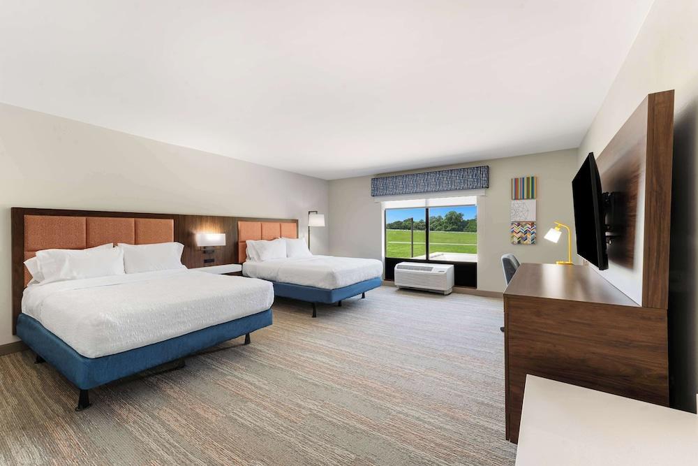 Hampton Inn Milford photo 49