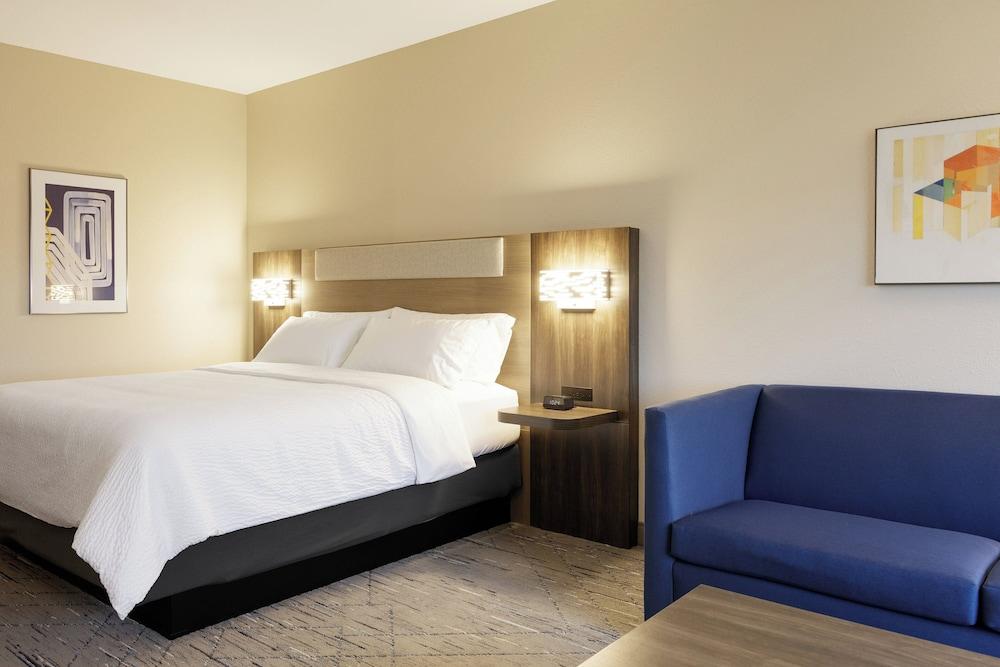 Holiday Inn Express & Suites Memphis East by IHG photo 22