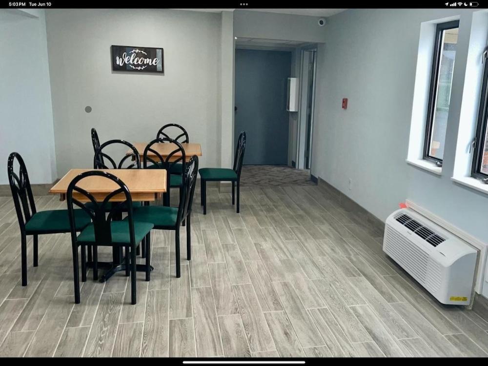 Lamoni Inn & Suites photo 3
