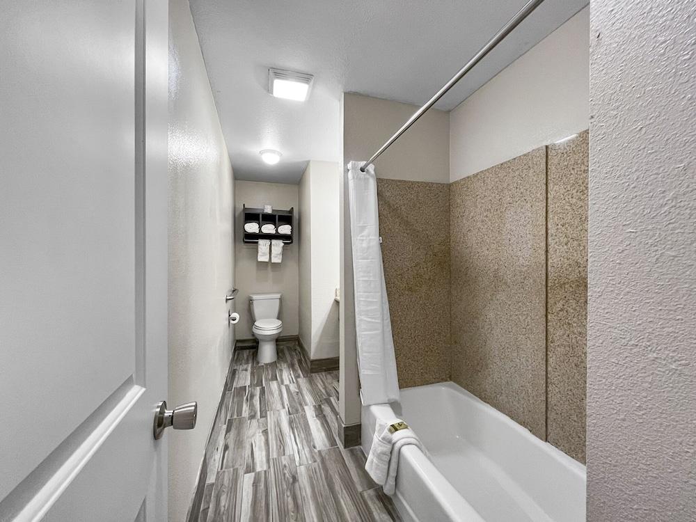 Rodeo Lodge photo 12