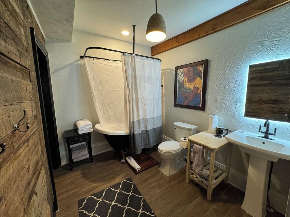 St James Hotel photo 6