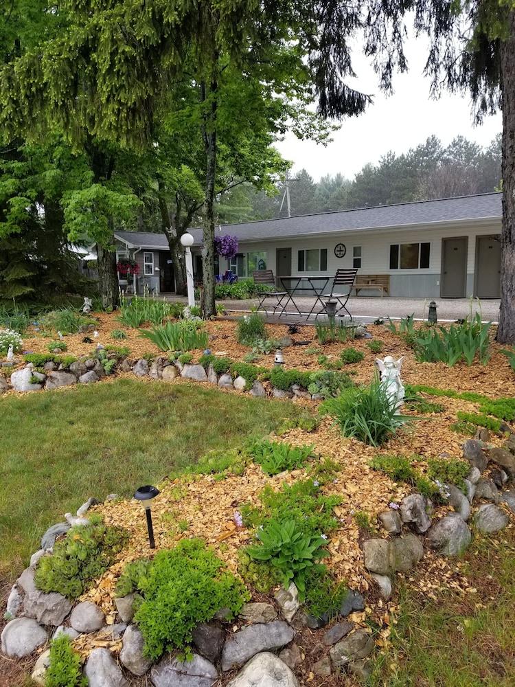 Torch Bay Inn photo 22