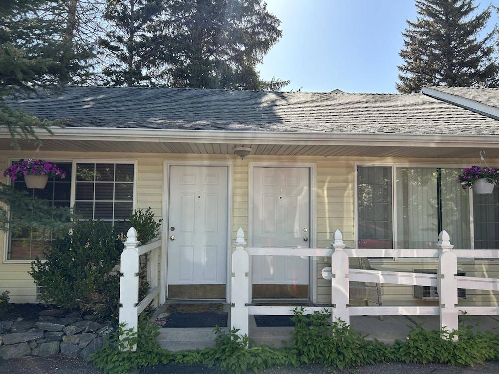 Columbine INN photo 12