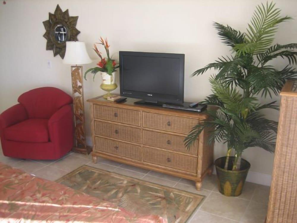 Beso Del Sol Resort photo 45