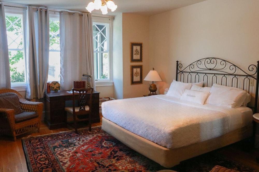 The Shaffner Inn photo 17