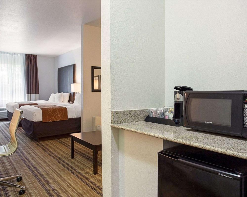 Comfort Suites Mandeville - Covington photo 38