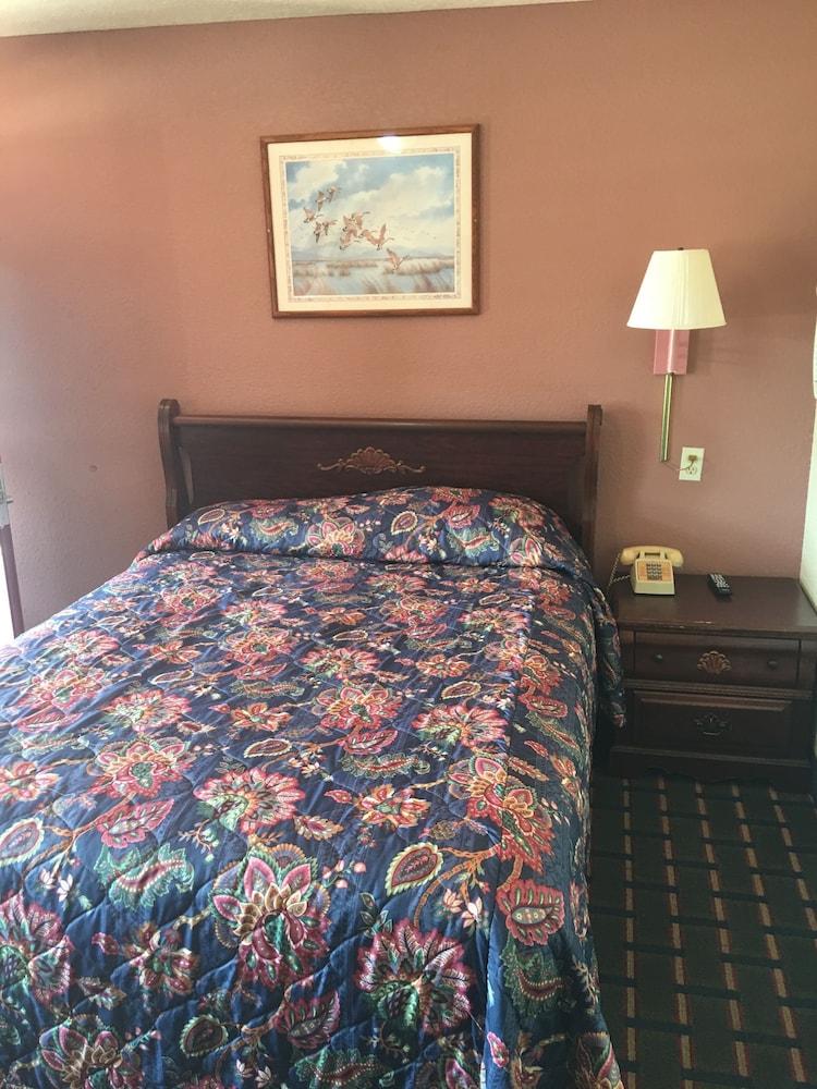 Best Value Inn Motel Sandusky photo 41