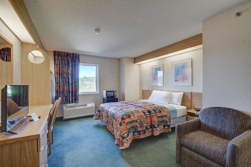 Rodeway Inn Willington North photo 2
