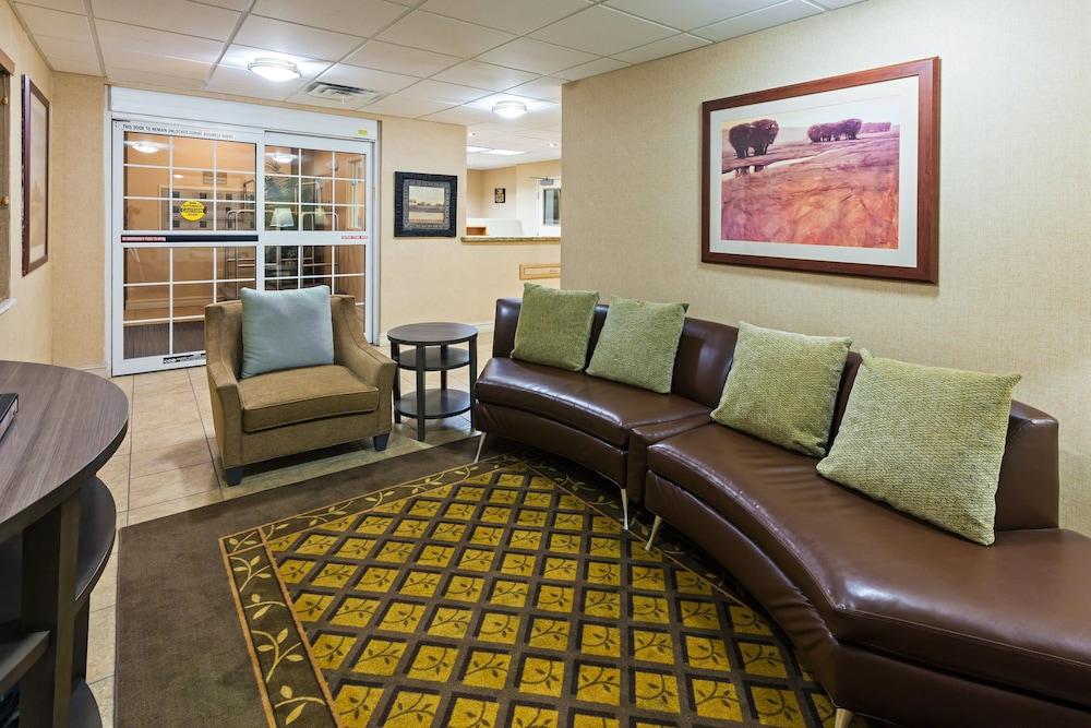 Candlewood Suites Owasso by IHG photo 2