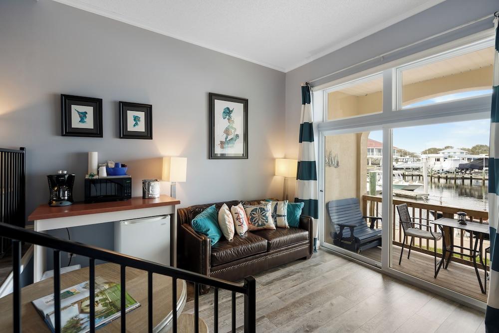 Inn at Camachee Harbor by Coolvacay photo 34