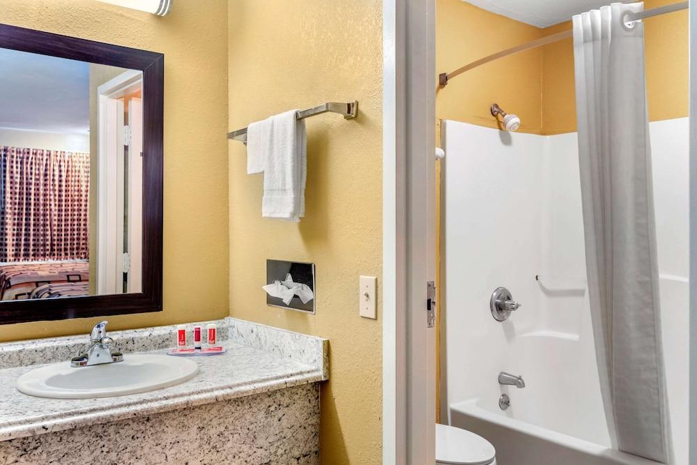 Econo Lodge Cuthbert photo 16