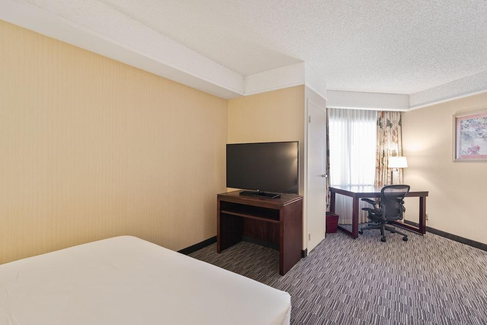 Harmony Suites photo 11