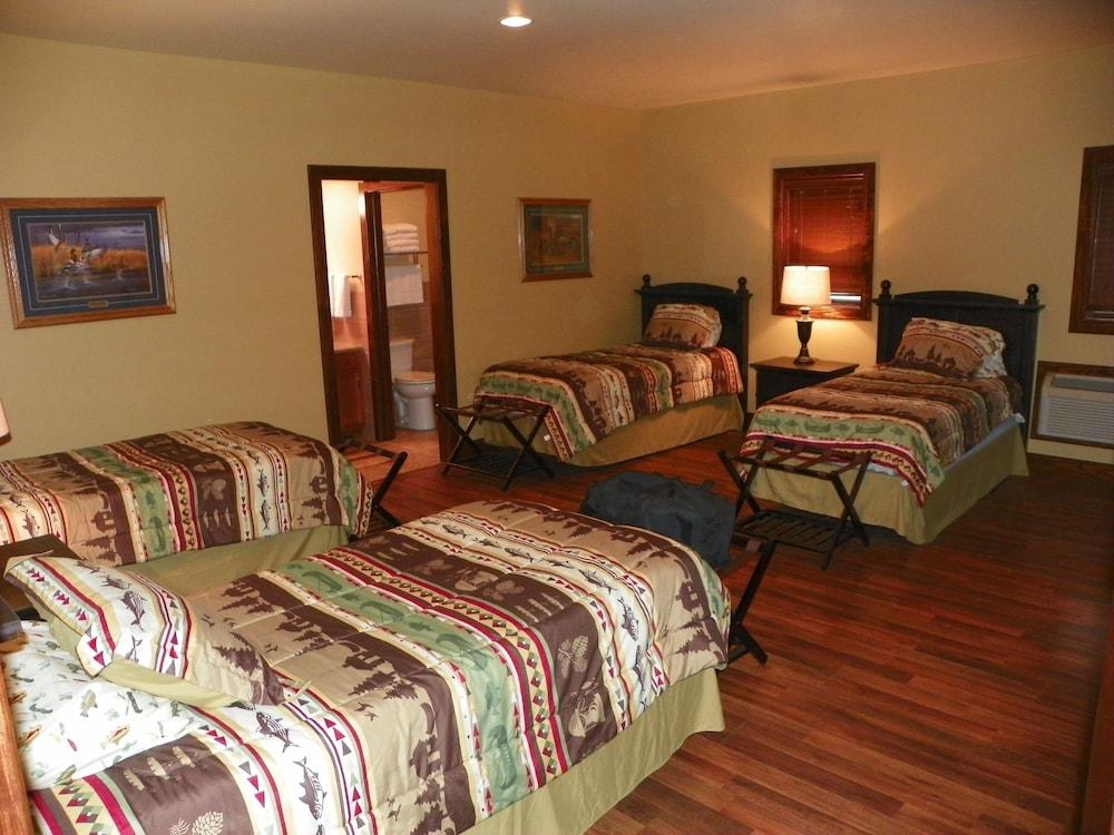 Dakota Prairie Lodge & Resort photo 4