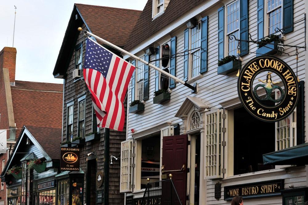 Harborside Inn photo 38
