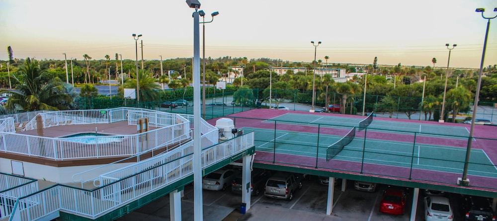 The Resort on Cocoa Beach photo 40
