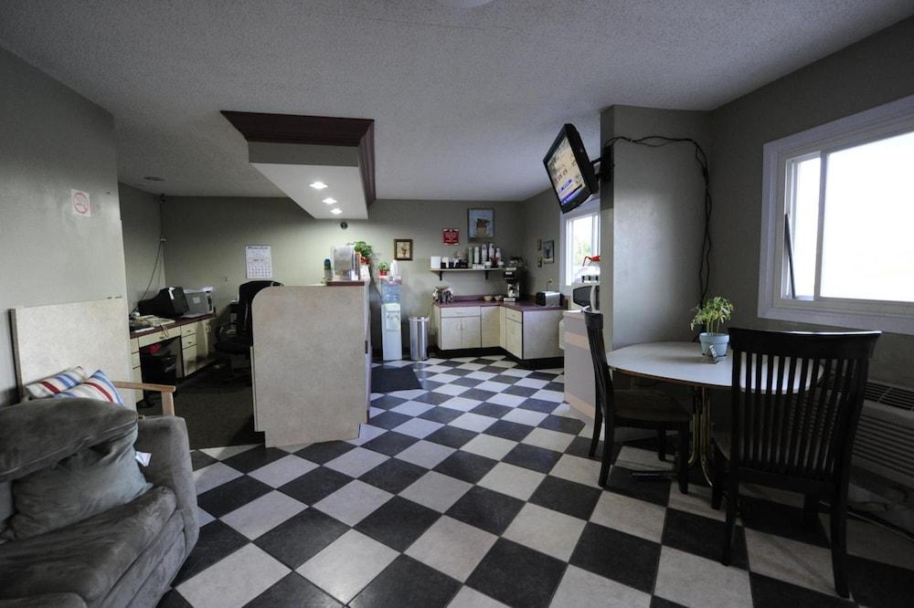 Heritage Inn photo 34