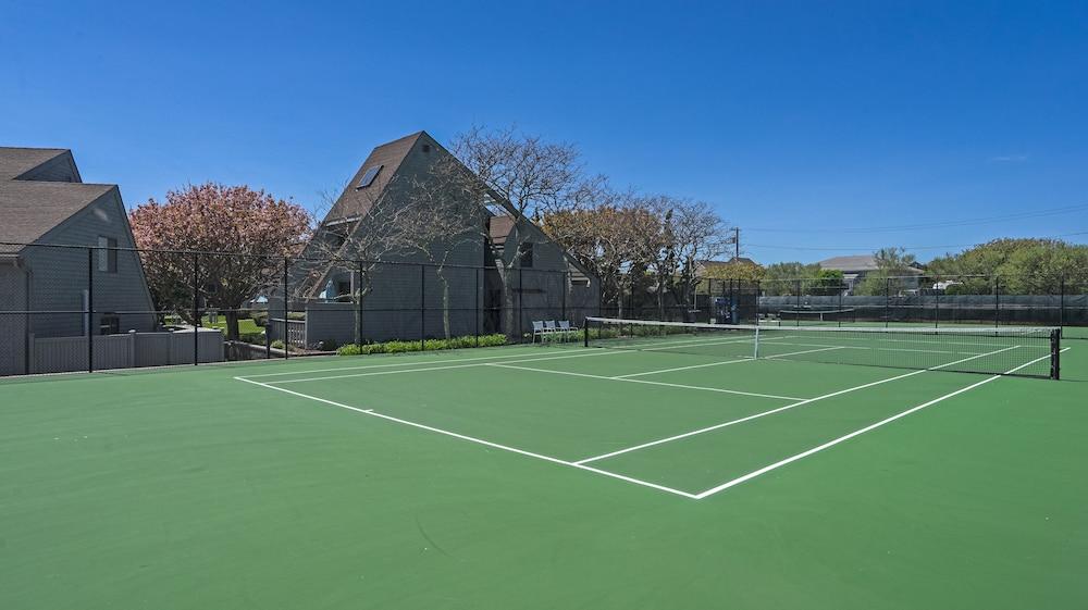 The Surf Club photo 100
