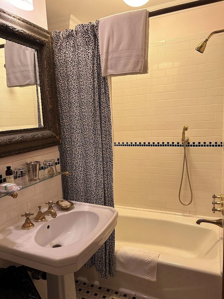 The Inn at Irving Place photo 15