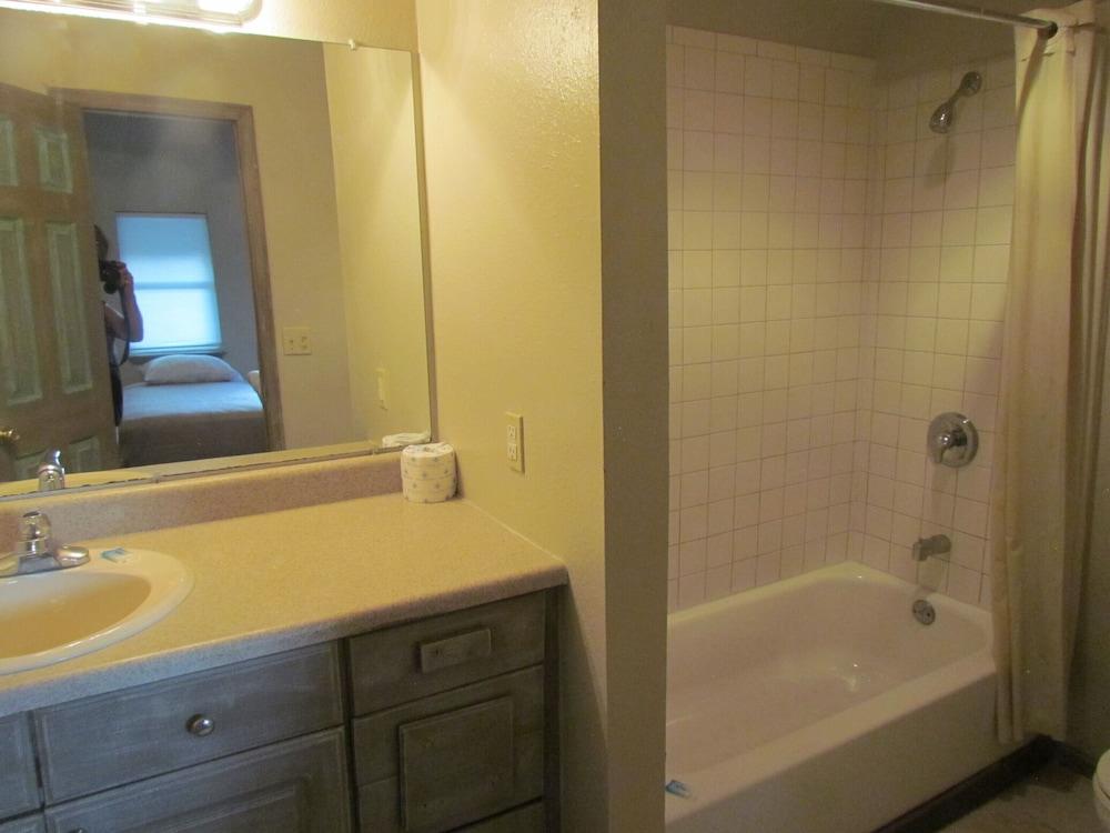 True North Motel photo 32